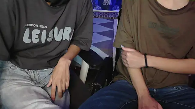 NaughtyThrouple007 online show from January 12, 2026, 8:47 pm