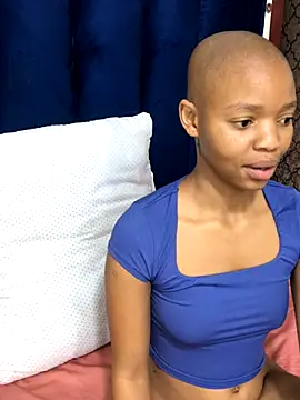 BondiBitch online show from November 5, 2025, 2:14 am