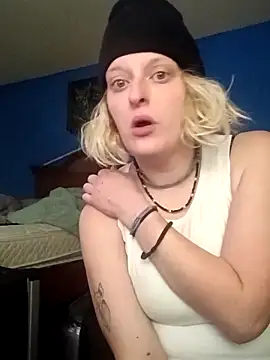 KITTYBOOBOOFUXX online show from November 4, 2025, 11:58 am