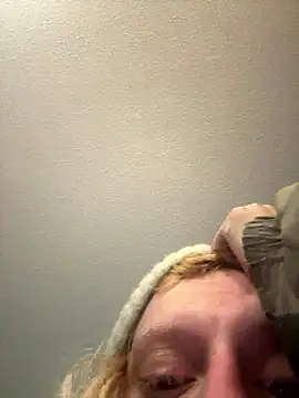 KITTYBOOBOOFUXX online show from January 12, 2026, 2:35 pm