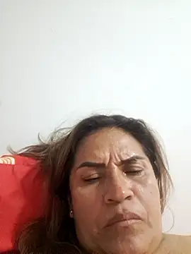 Milena Foox online show from March 17, 2025, 8:40 am