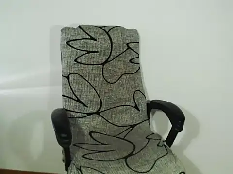 Hannah Kiim online show from March 29, 2026, 2:19 pm