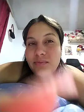 esmeralda jadees online show from June 18, 2026, 11:15 am
