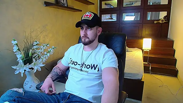 Snapshot of MatiasDean chatting on March 14, 2025, 8:53 am MatiasDean online show from March 14, 2025, 8:53 am