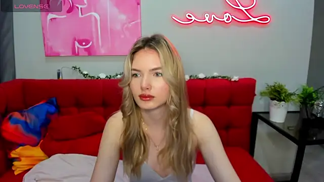 EvelineAmore online show from September 10, 2025, 1:48 am