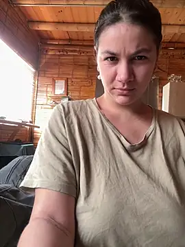 Snapshot of roldanmary chatting on August 2, 2026, 4:48 pm roldanmary online show from August 2, 2026, 4:48 pm