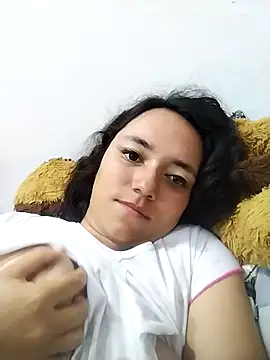 Snapshot of dafne_132907 chatting on March 17, 2025, 6:21 pm dafne 132907 online show from March 17, 2025, 6:21 pm