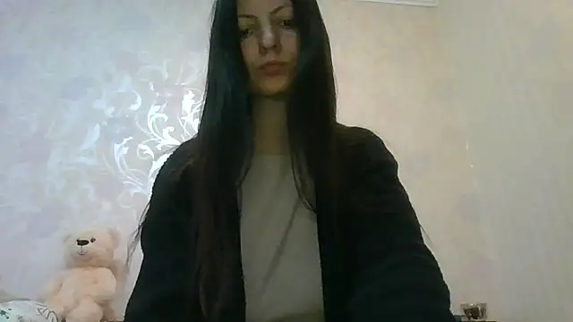 AliseWats online show from April 15, 2026, 8:53 pm