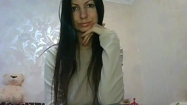 AliseWats online show from April 8, 2026, 9:27 pm