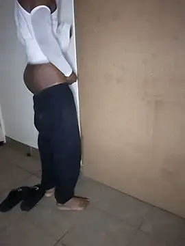 bakedsnackmmh online show from November 24, 2025, 1:49 am