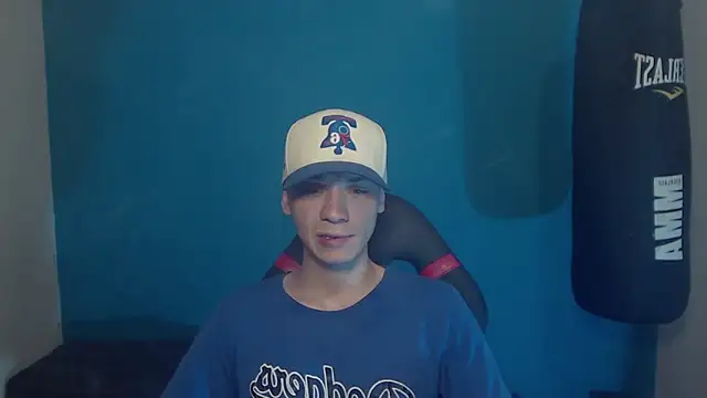 Snapshot of Burperking420_ chatting on September 12, 2025, 6:51 pm Burperking420 online show from September 12, 2025, 6:51 pm