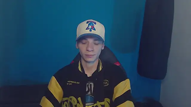 Snapshot of Burperking420_ chatting on March 18, 2025, 6:17 pm Burperking420 online show from March 18, 2025, 6:17 pm