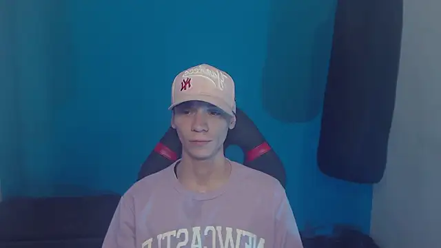 Snapshot of Burperking420_ chatting on March 17, 2025, 9:24 pm Burperking420 online show from March 17, 2025, 9:24 pm