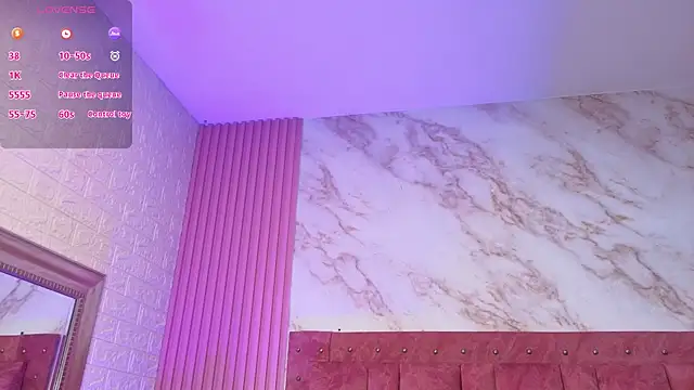 goldilockss15 online show from April 15, 2026, 11:27 am