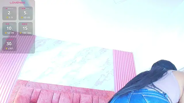 goldilockss15 online show from December 16, 2025, 3:22 am