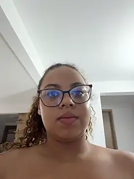 AlesiaCooper online show from July 5, 2026, 5:47 am