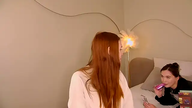 Snapshot of MiraBliss chatting on October 6, 2025, 9:48 pm MiraBliss online show from October 6, 2025, 9:48 pm