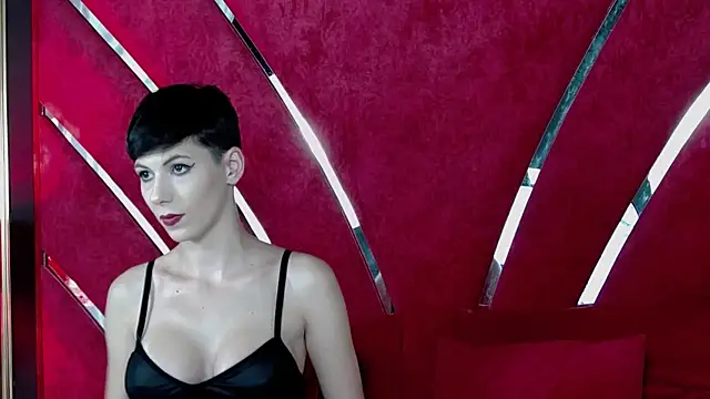 Snapshot of Roxxy_Rouge chatting on October 3, 2025, 4:08 pm Roxxy Rouge online show from October 3, 2025, 4:08 pm