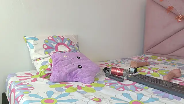 eva sin18 online show from November 27, 2025, 2:12 am