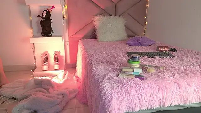 eva sin18 online show from March 15, 2026, 11:23 pm