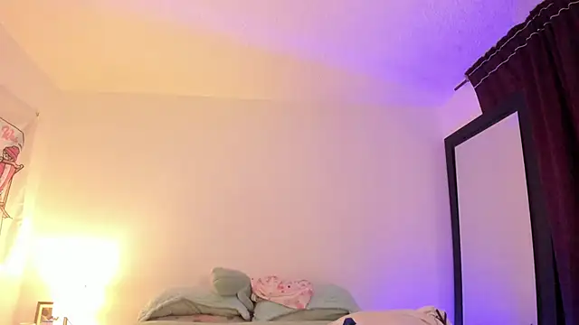 Snapshot of Alessamoth chatting on February 21, 2026, 4:20 pm Alessamoth online show from February 21, 2026, 4:20 pm