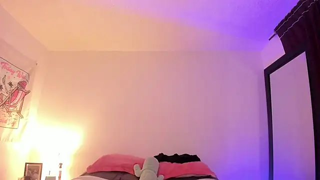 Alessamoth online show from March 29, 2026, 8:10 pm