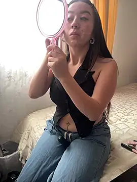 Snapshot of VictoriaGerard_Pink chatting on February 10, 2026, 5:12 pm VictoriaGerard Pink online show from February 10, 2026, 5:12 pm