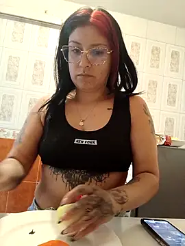 Snapshot of DaniPoison chatting on February 22, 2026, 7:26 pm DaniPoison online show from February 22, 2026, 7:26 pm