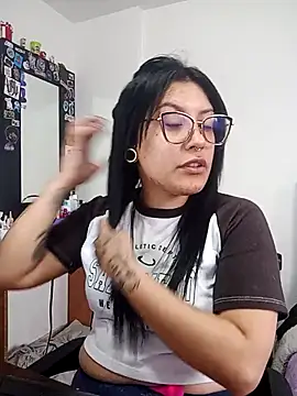 DaniPoison online show from November 21, 2025, 9:58 pm