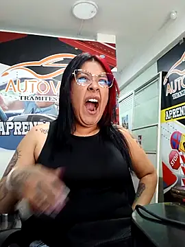 Snapshot of DaniPoison chatting on March 20, 2026, 2:40 pm DaniPoison online show from March 20, 2026, 2:40 pm