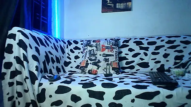dareck 18 online show from July 5, 2026, 1:10 am