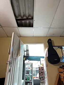 Snapshot of val_zx chatting on September 9, 2025, 3:54 pm val zx online show from September 9, 2025, 3:54 pm