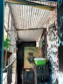 Snapshot of val_zx chatting on October 2, 2025, 4:21 pm val zx online show from October 2, 2025, 4:21 pm