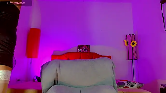 alexsandra kiss online show from April 17, 2026, 11:35 am