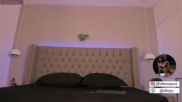 Snapshot of Emiliana_Rios chatting on October 4, 2025, 3:30 am Emiliana Rios online show from October 4, 2025, 3:30 am