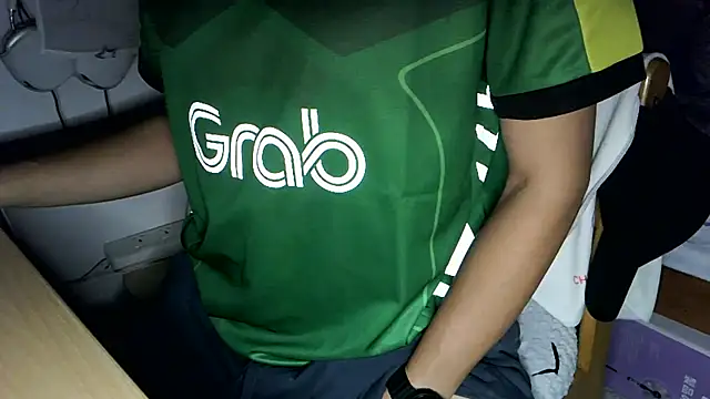 mak mark92 online show from November 6, 2025, 3:05 pm