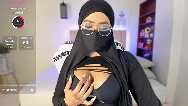 Sasha Anaan online show from October 3, 2025, 8:16 am