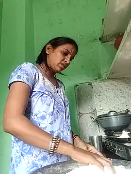 Snapshot of Hotty-Nidhi chatting on November 30, 2025, 6:14 am Hotty-Nidhi online show from November 30, 2025, 6:14 am