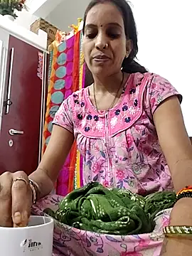 Snapshot of Hotty-Nidhi chatting on November 10, 2025, 3:22 am Hotty-Nidhi online show from November 10, 2025, 3:22 am