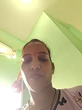 Snapshot of Hotty-Nidhi chatting on December 2, 2025, 6:26 am Hotty-Nidhi online show from December 2, 2025, 6:26 am