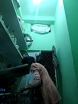 Snapshot of Hotty-Nidhi chatting on December 15, 2025, 3:51 pm Hotty-Nidhi online show from December 15, 2025, 3:51 pm