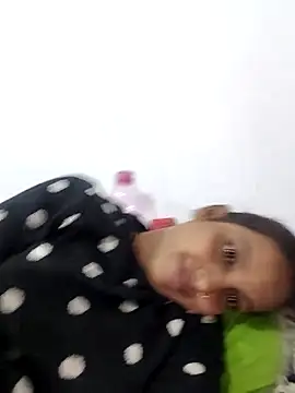 Snapshot of Hotty-Nidhi chatting on November 16, 2025, 4:50 am Hotty-Nidhi online show from November 16, 2025, 4:50 am