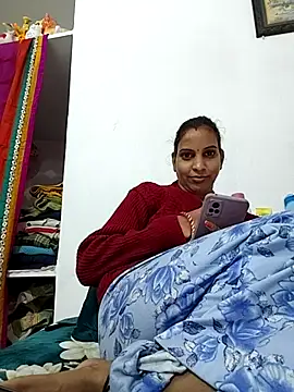 Snapshot of Hotty-Nidhi chatting on November 28, 2025, 5:24 pm Hotty-Nidhi online show from November 28, 2025, 5:24 pm