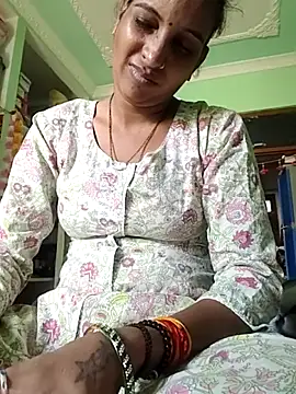 Snapshot of Hotty-Nidhi chatting on November 9, 2025, 7:45 am Hotty-Nidhi online show from November 9, 2025, 7:45 am