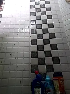 Snapshot of Hotty-Nidhi chatting on December 15, 2025, 3:01 am Hotty-Nidhi online show from December 15, 2025, 3:01 am