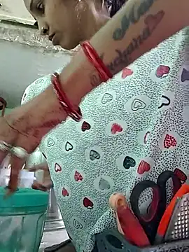 Snapshot of Hotty-Nidhi chatting on February 23, 2026, 4:25 am Hotty-Nidhi online show from February 23, 2026, 4:25 am