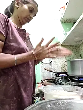 Snapshot of Hotty-Nidhi chatting on March 14, 2026, 4:13 pm Hotty-Nidhi online show from March 14, 2026, 4:13 pm