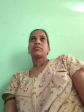 Snapshot of Hotty-Nidhi chatting on February 16, 2026, 2:10 am Hotty-Nidhi online show from February 16, 2026, 2:10 am