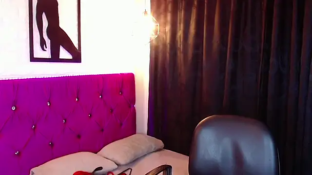 agatha rodriguez online show from April 18, 2026, 7:07 pm