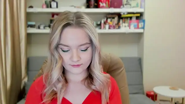 Snapshot of Kara_Smith_ chatting on February 13, 2026, 11:38 pm Kara Smith online show from February 13, 2026, 11:38 pm